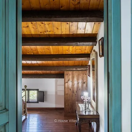 Villa House&villas - Fiorita